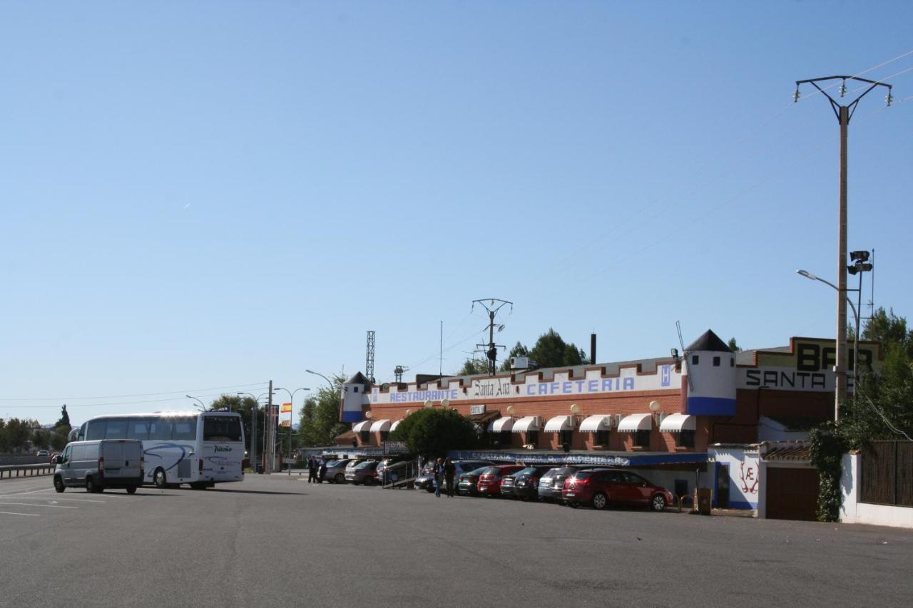 Hostal Santa Ana Madridejos Extérieur photo